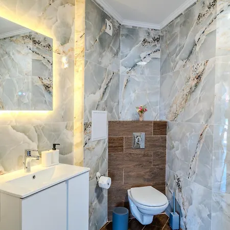 Sea View Luxury - Endless Sea Luxury Apartament Achtopol